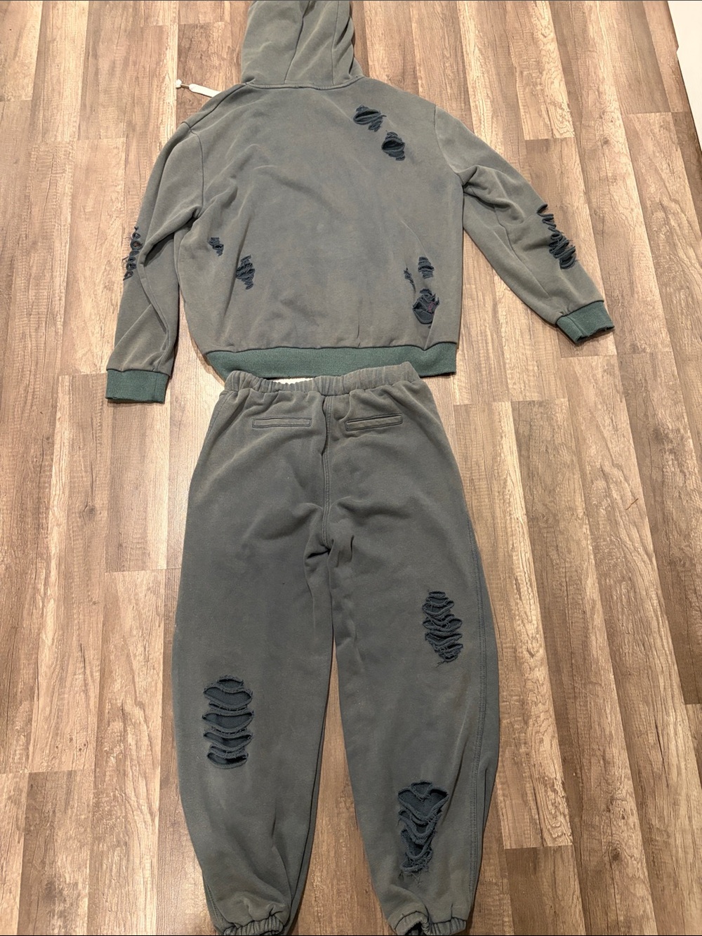 POL Distressed Hoodie And Sweatpants Set - Picture 6 of 8